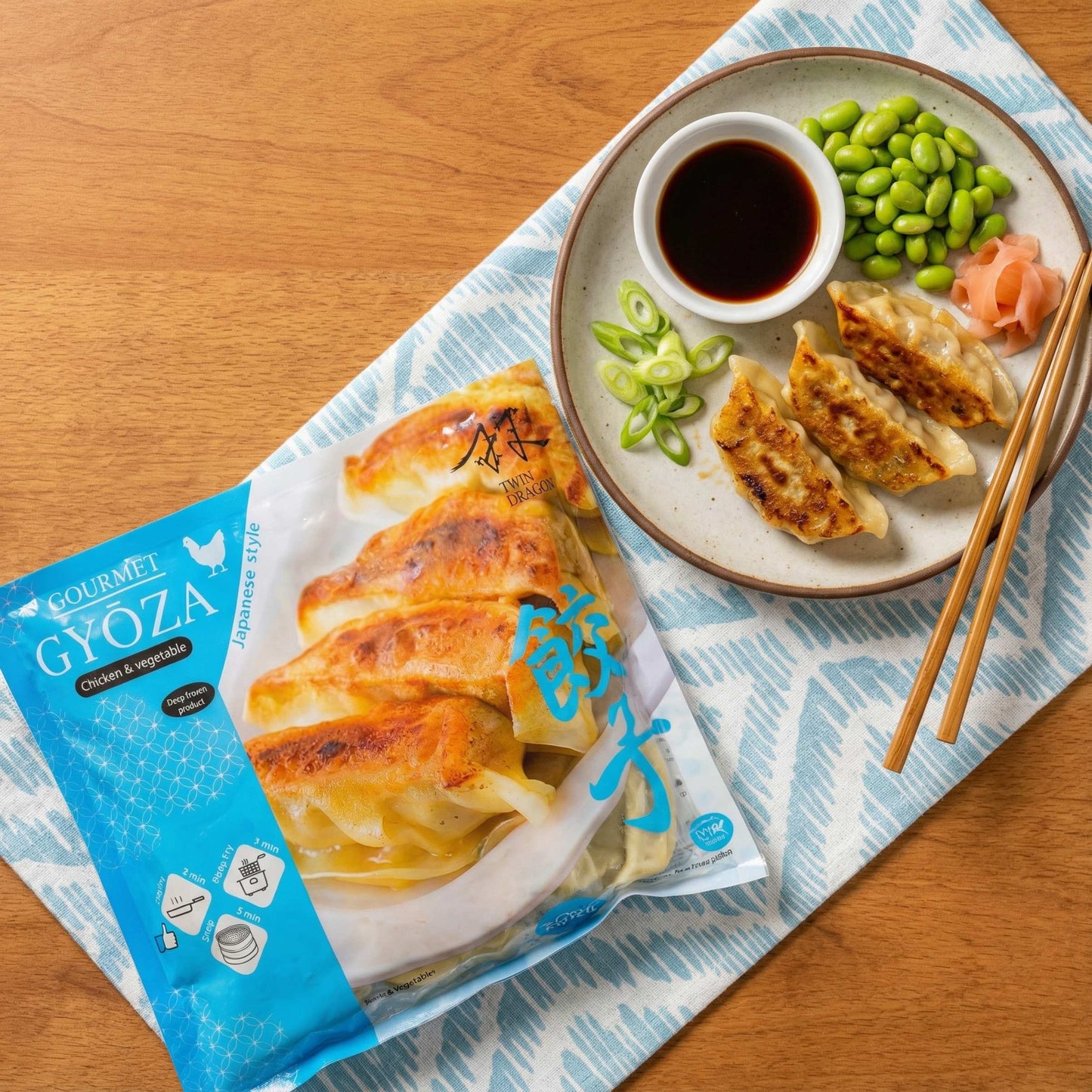 FROZEN CHICKEN & VEGETABLE GYOZA 10 x 600g TWIN DRAGON